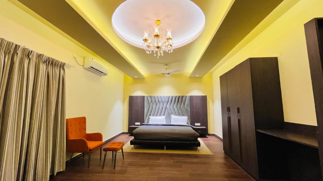 Sargawa The Palace Resort Ambikapur Bagian luar foto